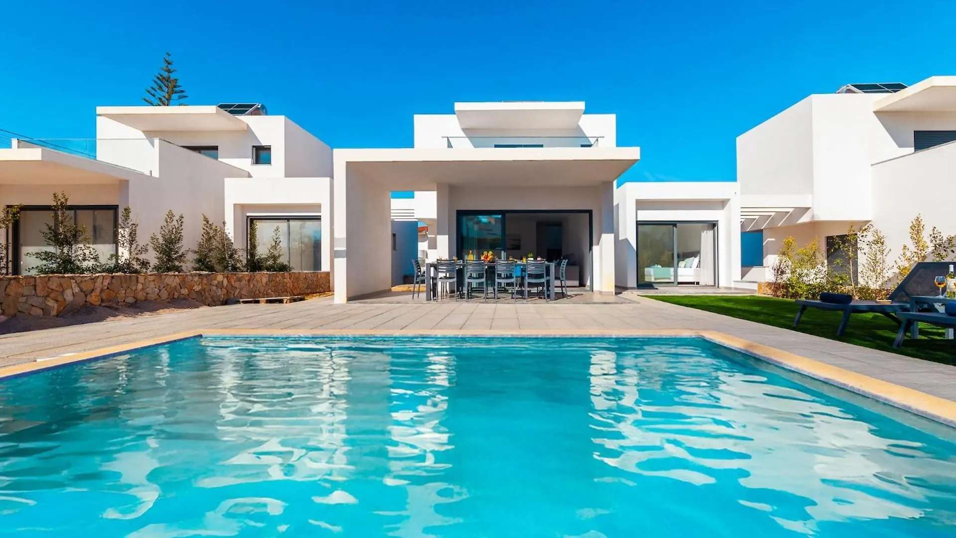 Elegant Villa, Private Pool, Albufeira 0*,